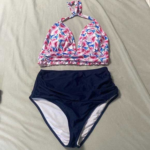 Cupshe Other - Pink and Navy Birds and Floral Bikini Set Sz M